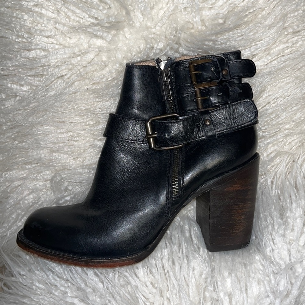 FREEBIRD by Steven- Leather Black Booties